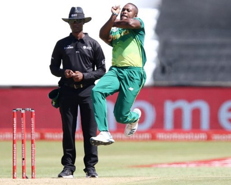 South Africa bowl in second one-day international