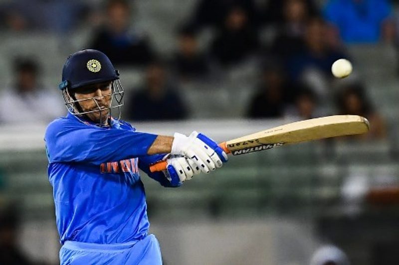Dhoni finishes off job to clinch ODI series for India