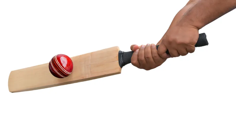 Chris Woakes ready to ‘put his body on the line’ despite shoulder injuries