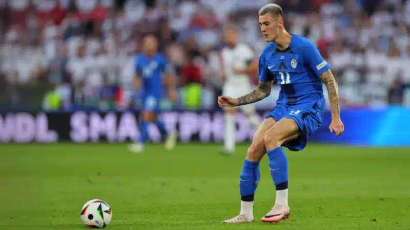 Why Newcastle United and Man United are interested in Šeško